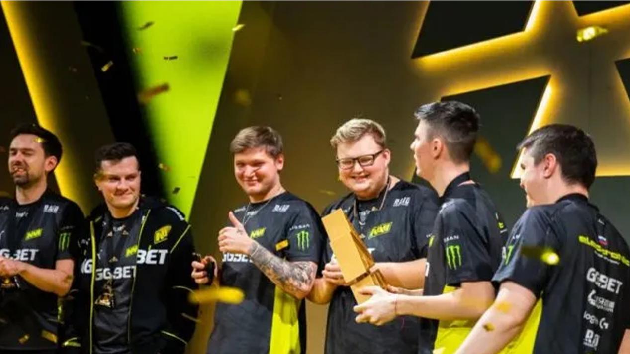 确保球迷能 确保球迷能